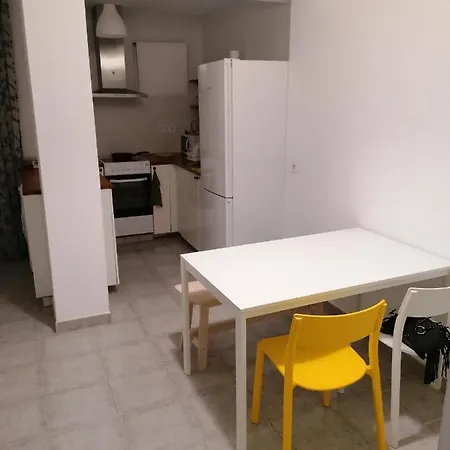 Fully Furnished Double * Valencie