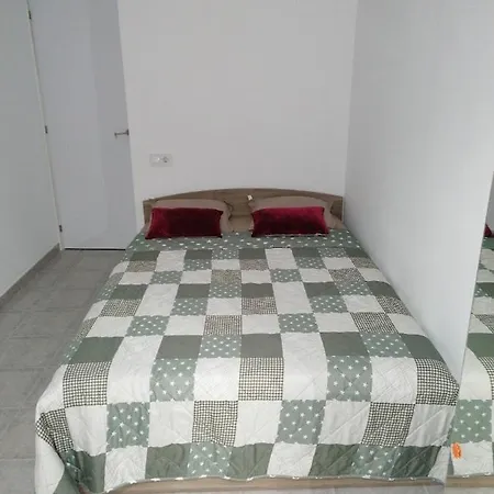 Fully Furnished Double Alloggio in famiglia *